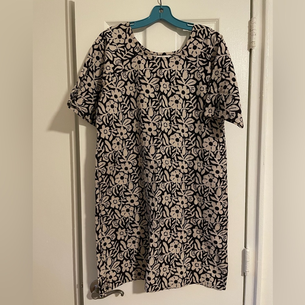 Po-em Black and Natural Cotton Floral Mini Dress